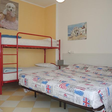 Condominio Lero Бибионе Екстериор снимка