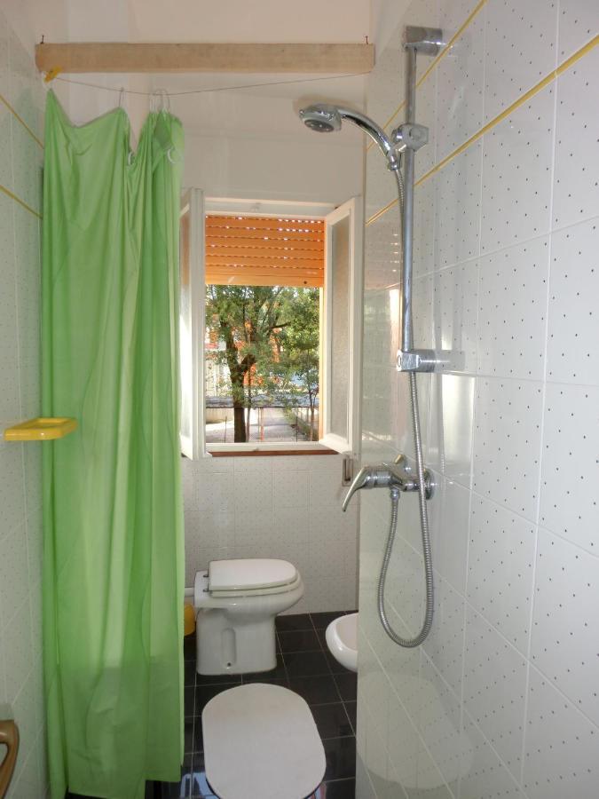 Condominio Lero Бибионе Екстериор снимка