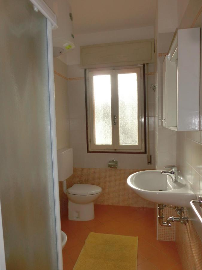Condominio Lero Бибионе Екстериор снимка