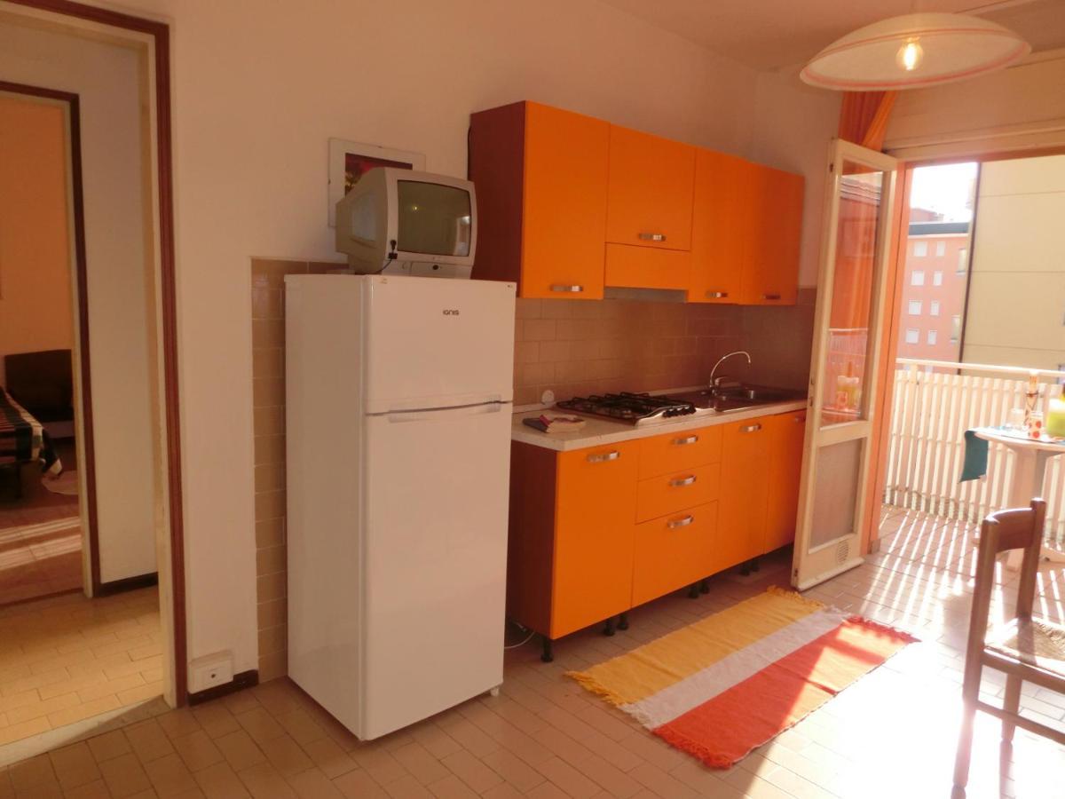 Condominio Lero Бибионе Екстериор снимка