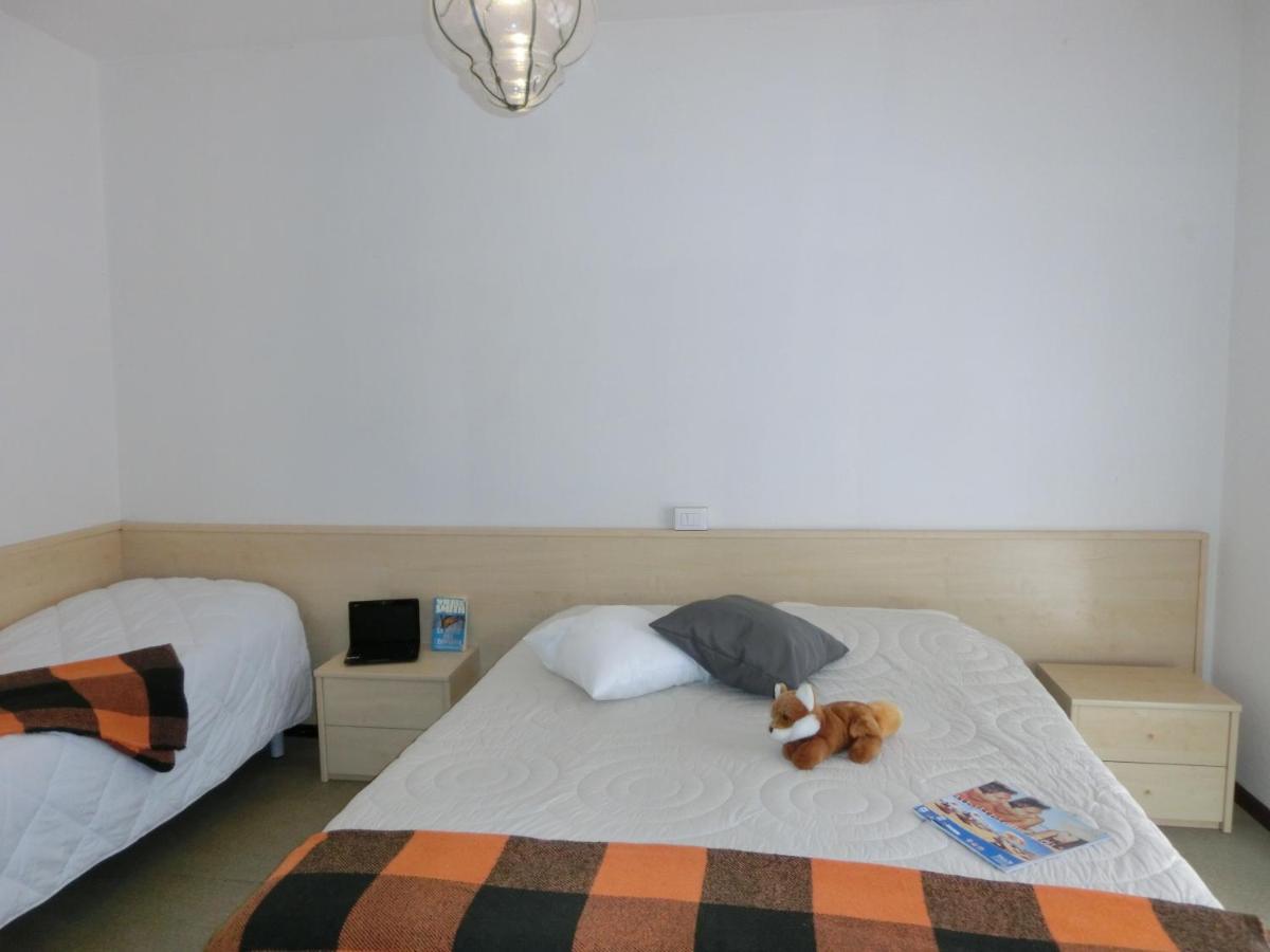 Condominio Lero Бибионе Екстериор снимка