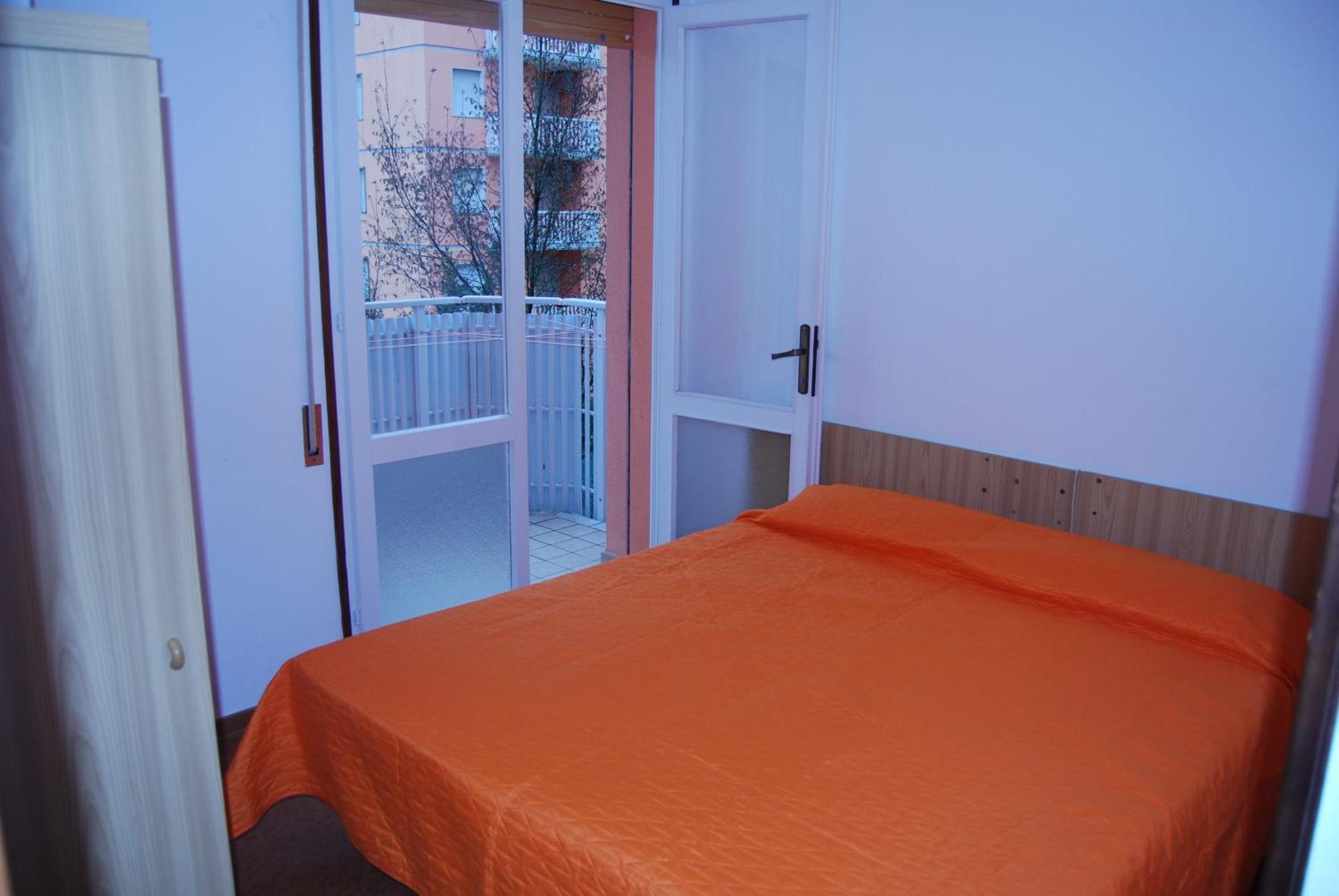 Condominio Lero Бибионе Екстериор снимка